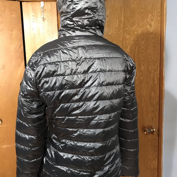 Andrew Marc Reversible Puffer Jacket - Picture 2 of 9